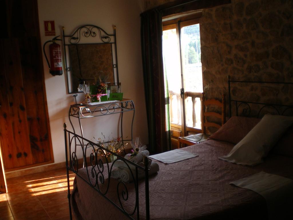 Masia Del Aragones Penarroya De Tastavins Room photo
